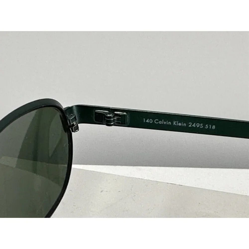 Calvin Klein attention vintage